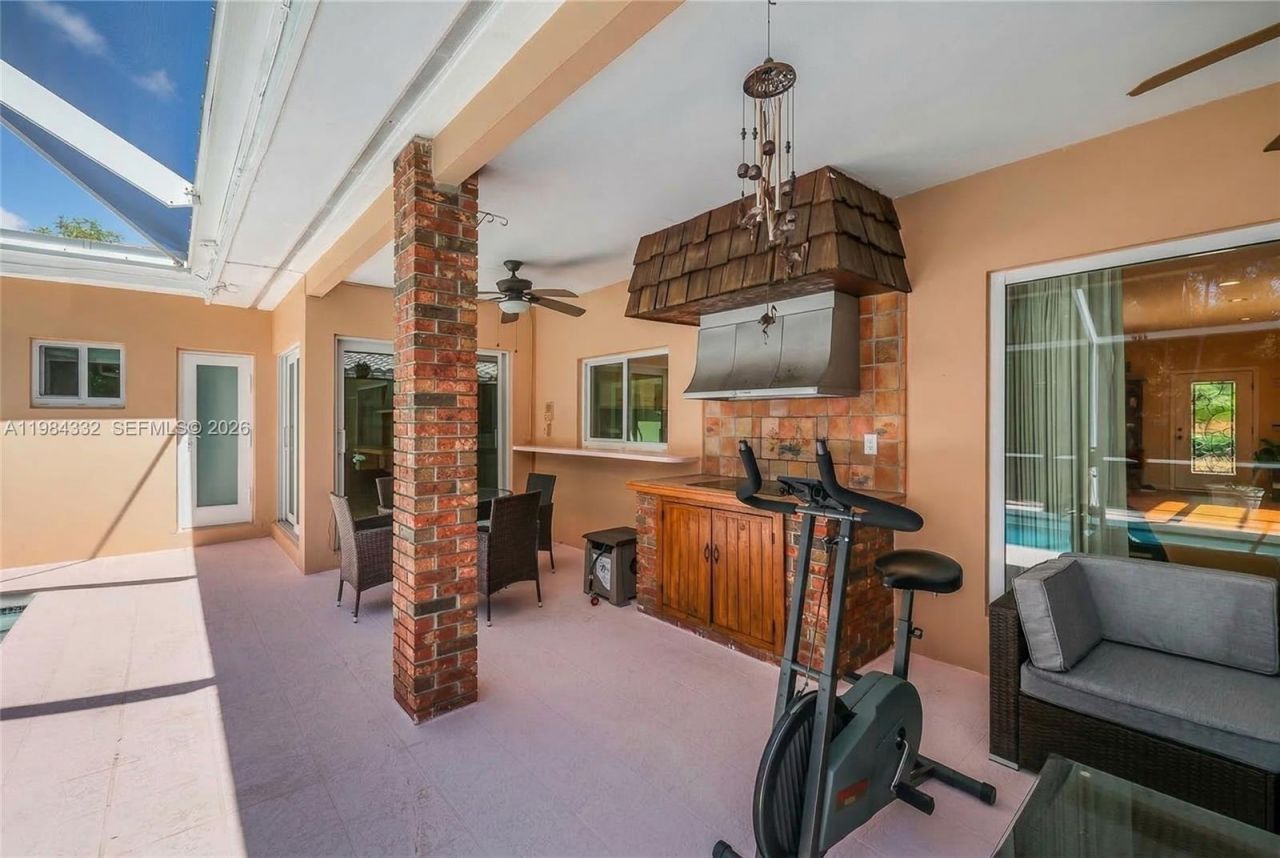 1800 Miami Ave , Miami Springs, FL 33166 Photo