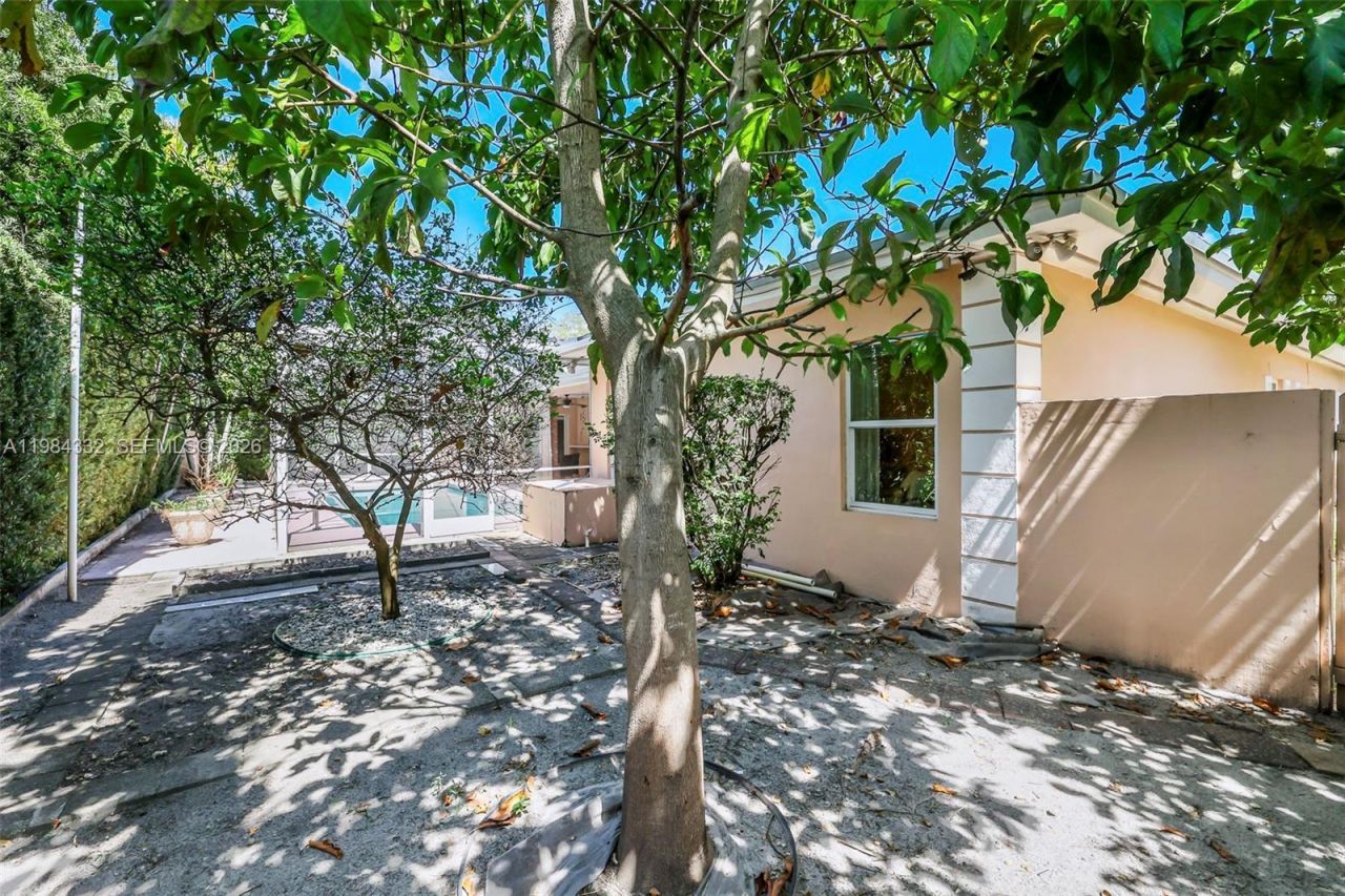 1800 Miami Springs Ave, Miami Springs, FL 33166 Photo