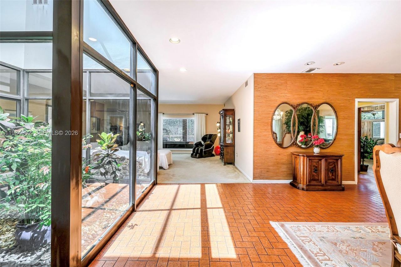 1800 Miami Springs Ave, Miami Springs, FL 33166 Photo