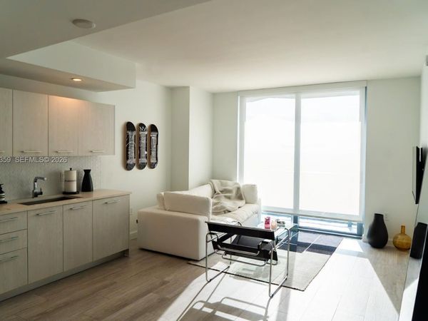 55 SW 9th St, Unit 3607, Miami, FL 33130