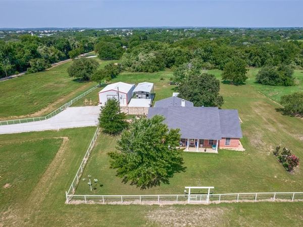 2400 Springfield Road, Springtown, TX 76082