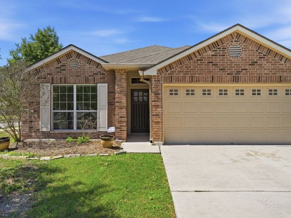 301 Creekview Way, New Braunfels, TX 78130