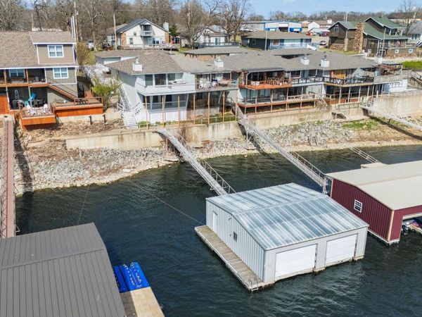 241 Anchor Road , Grove, OK 74344