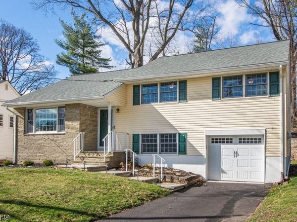 25 Continental Ave, Morristown, NJ 07960