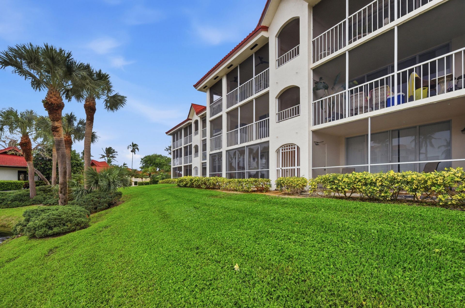 108 Half Moon Circle, Unit F2, Hypoluxo, FL 33462 Photo