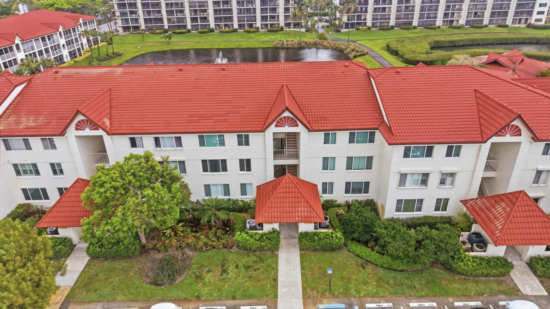 108 Half Moon Circle, Unit F2, Hypoluxo, FL 33462 Photo