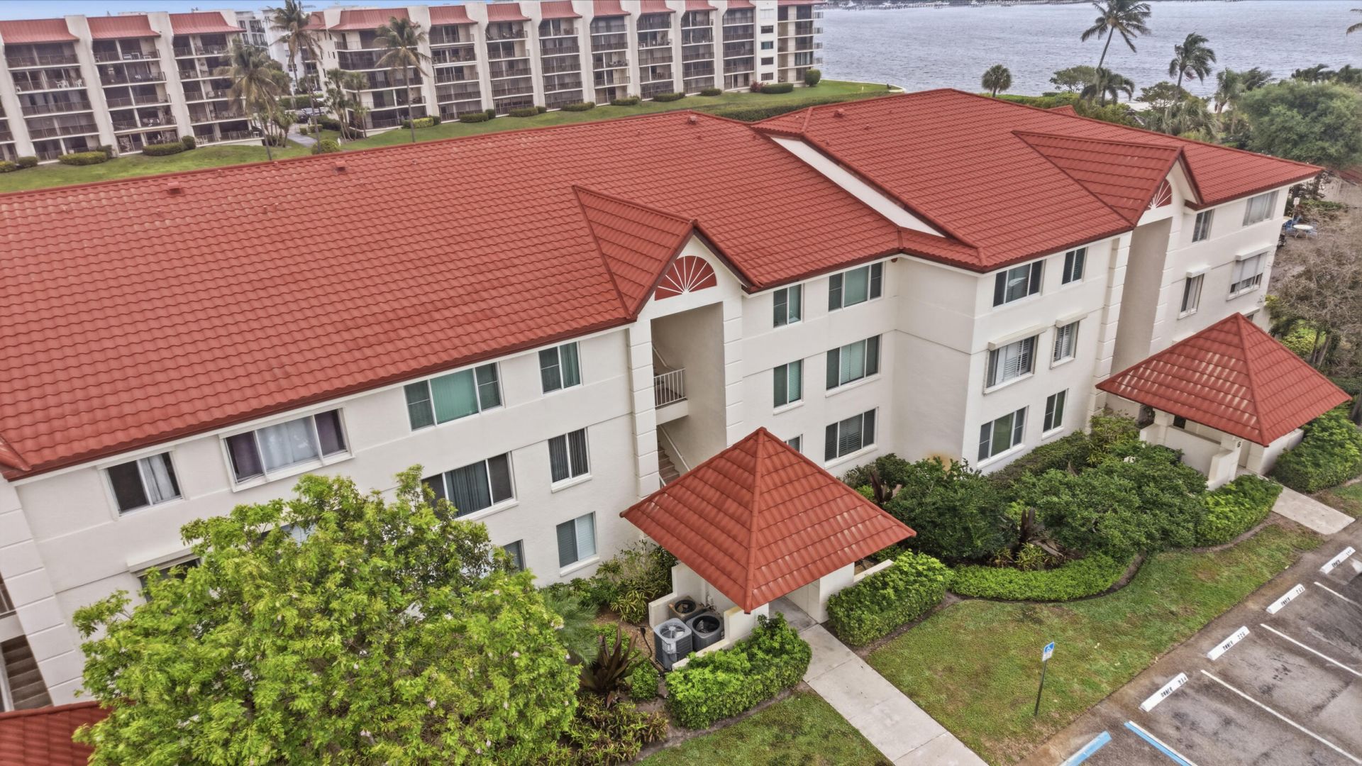 108 Half Moon Circle, Unit F2, Hypoluxo, FL 33462 Photo