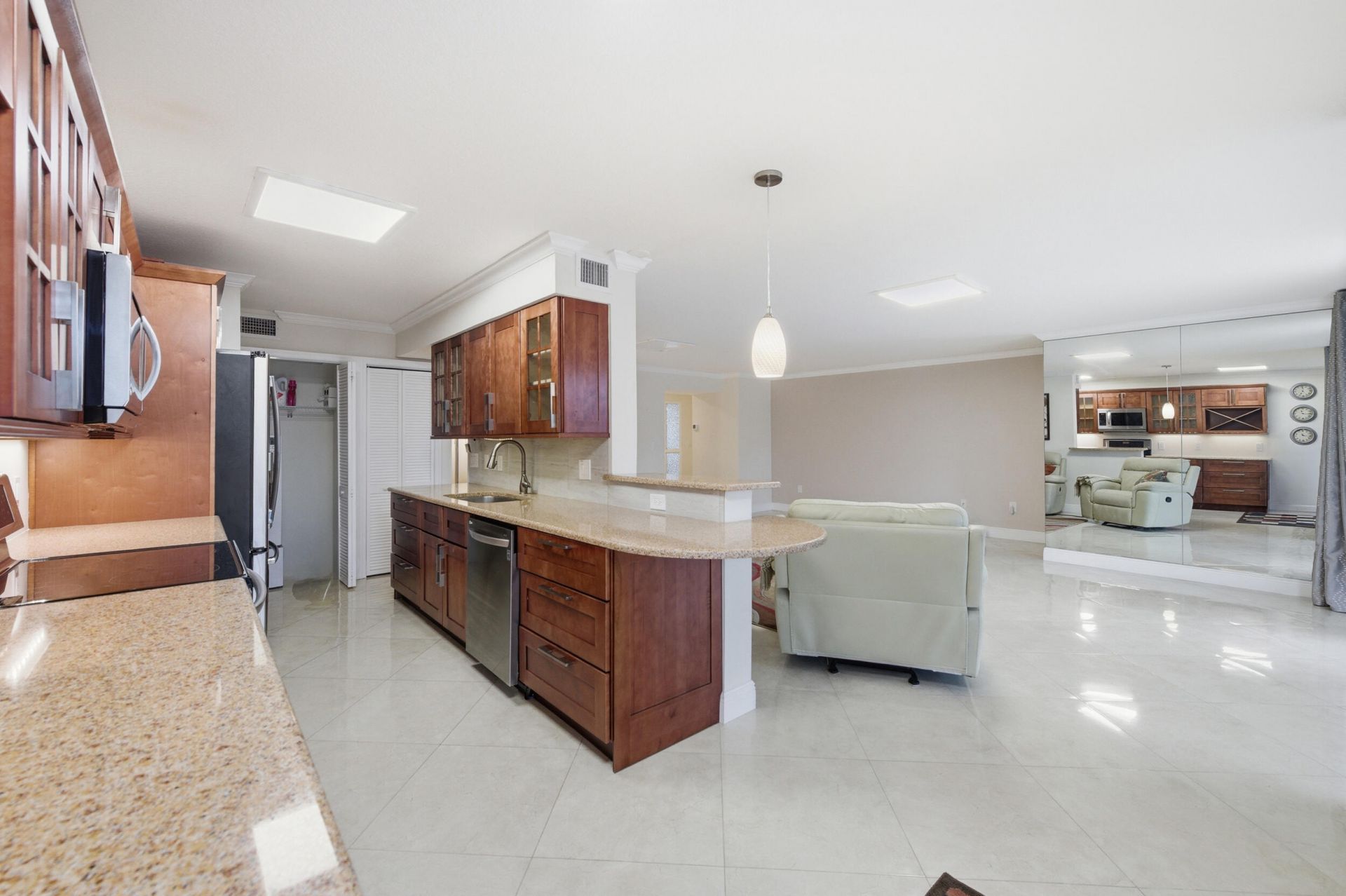 108 Half Moon Circle, Unit F2, Hypoluxo, FL 33462 Photo