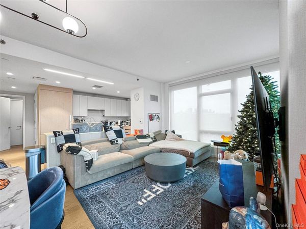 13327 39th Avenue, Unit 5Q, Flushing, NY 11354