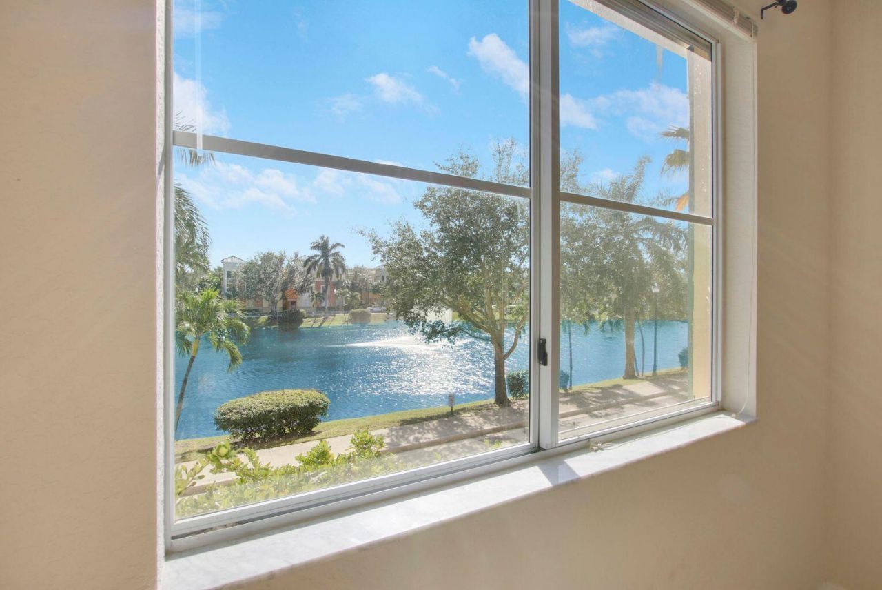 11029 Legacy Boulevard, Unit 204, Palm Beach Gardens, FL 33410 Photo