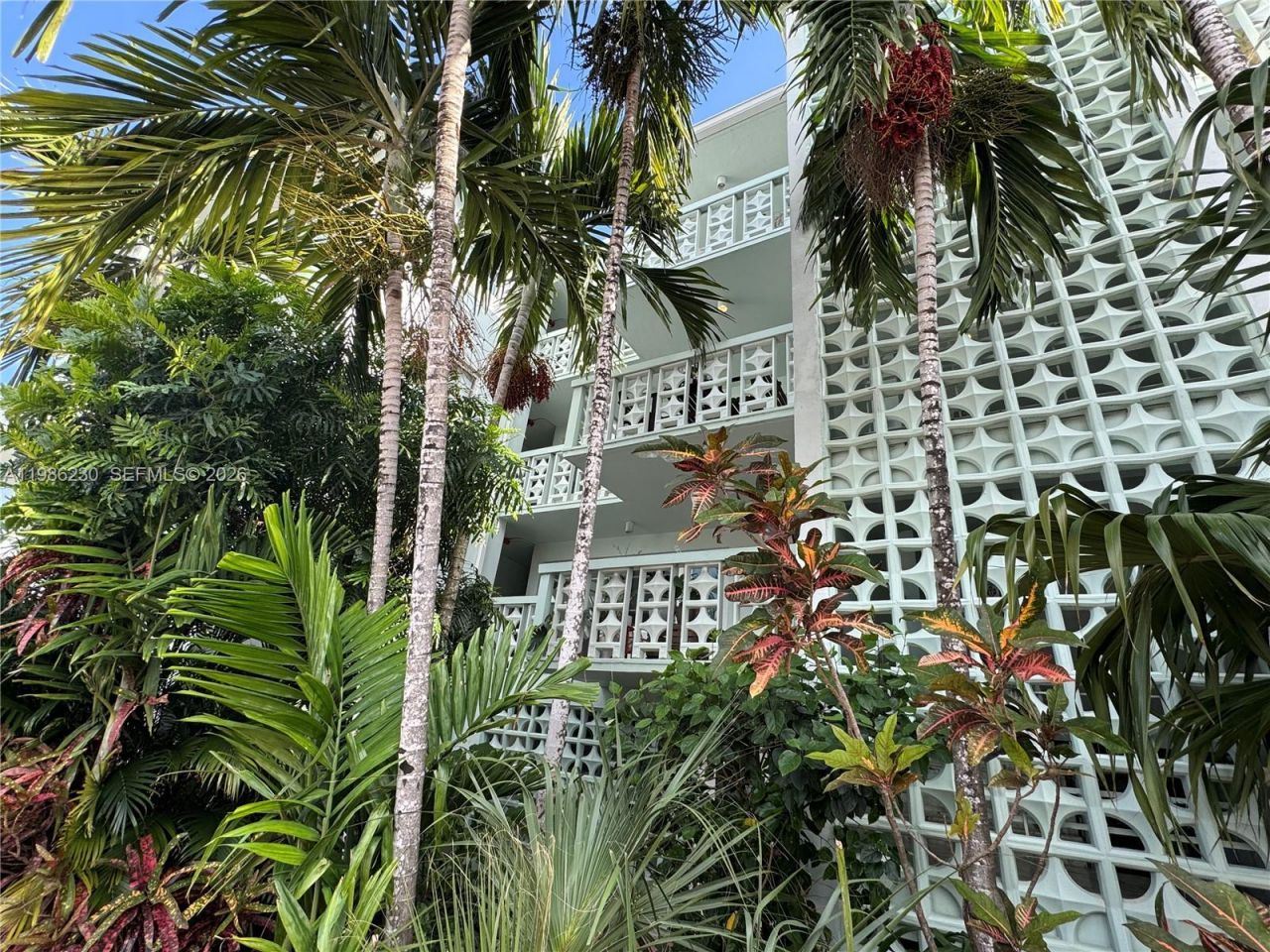 1100 11th St , Unit 405, Miami Beach, FL 33139 Photo