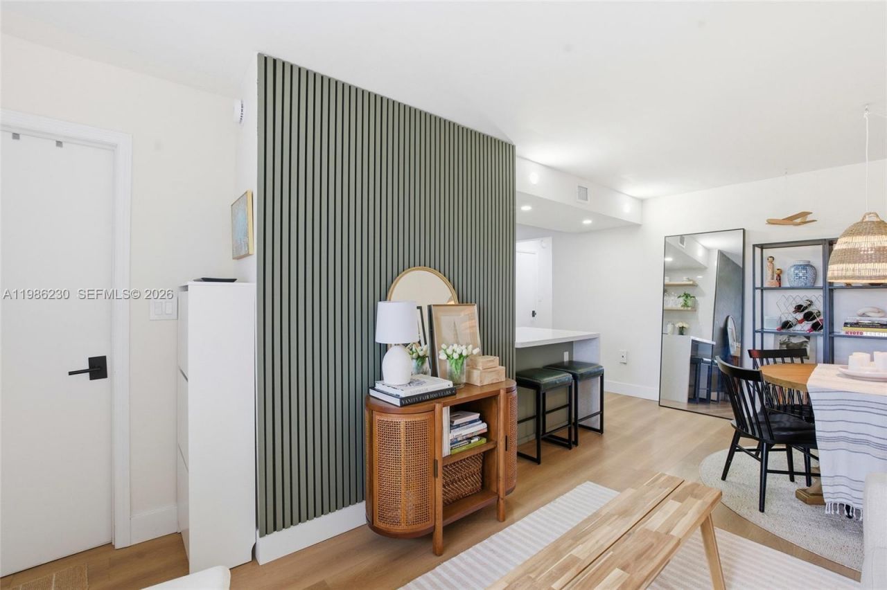 1100 11th St , Unit 405, Miami Beach, FL 33139 Photo