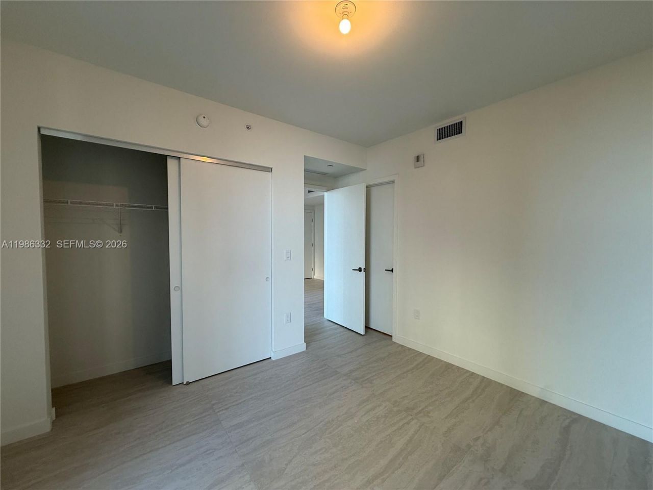 77 SE 5 St, Unit 2015, Miami, FL 33131 Photo