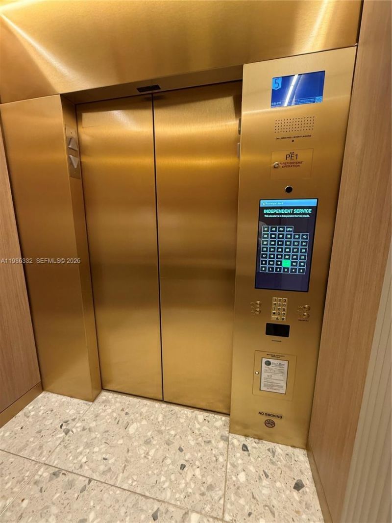 77 SE 5 St, Unit 2015, Miami, FL 33131 Photo