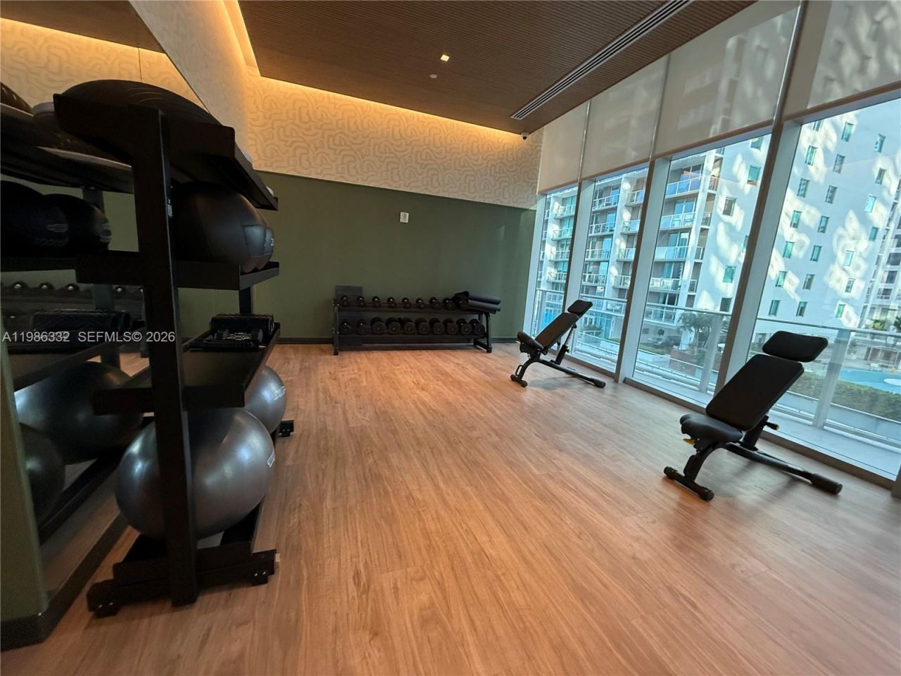 77 SE 5 St, Unit 2015, Miami, FL 33131 Photo