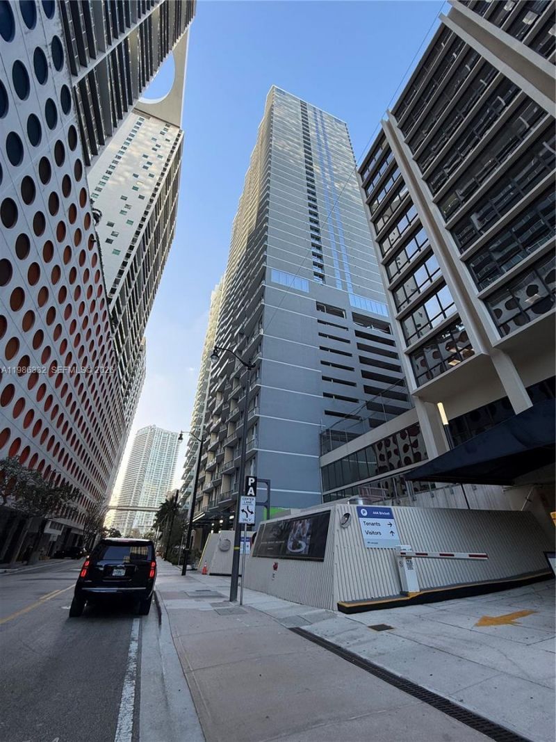 77 SE 5 St, Unit 2015, Miami, FL 33131 Photo