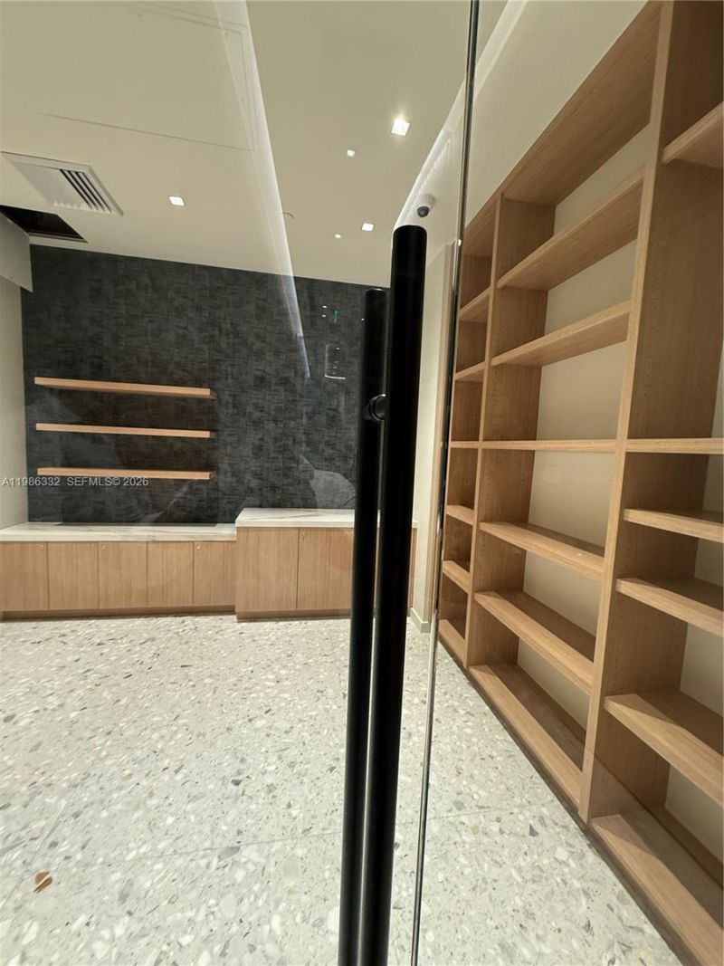 77 SE 5 St, Unit 2015, Miami, FL 33131 Photo