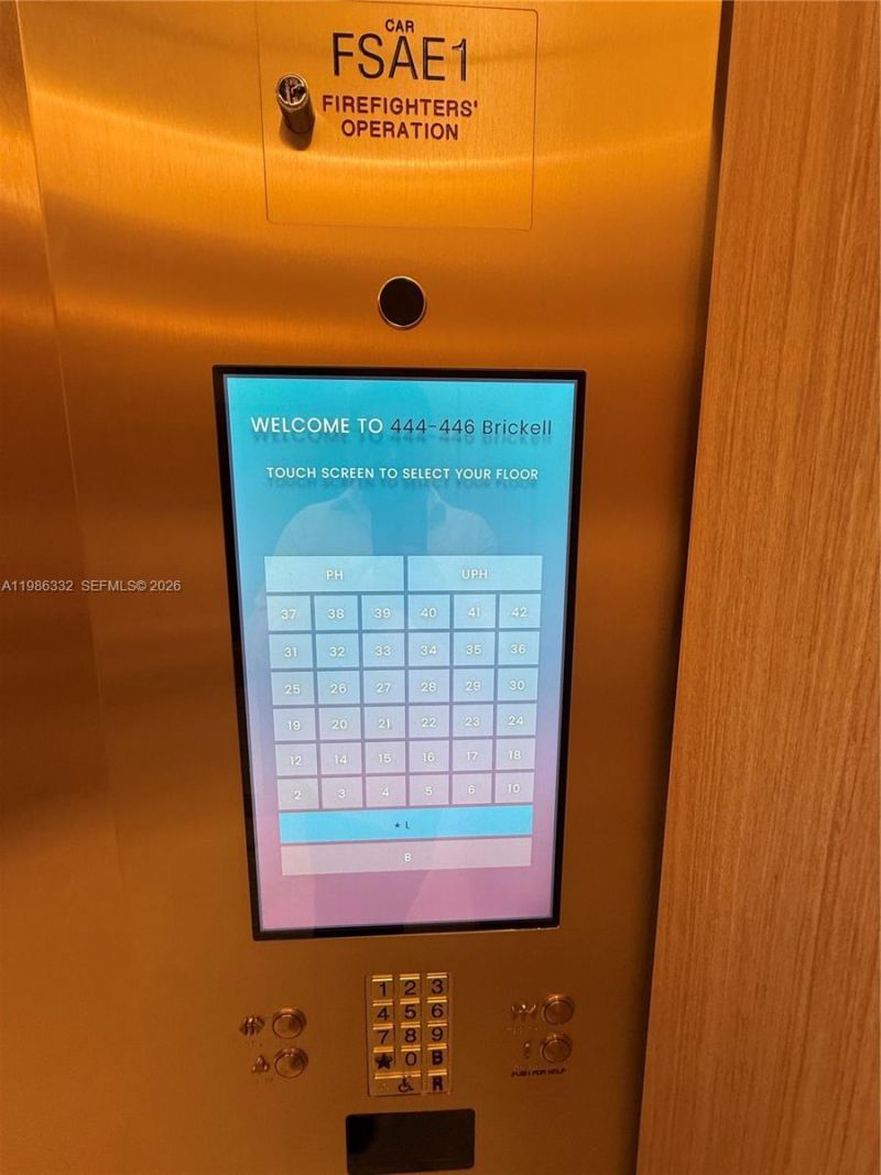 77 SE 5 St, Unit 2015, Miami, FL 33131 Photo