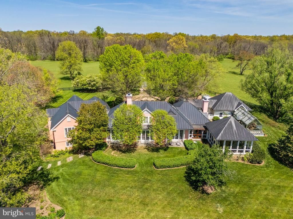 154 CLAY HILL ROAD, BOYCE, VA 22620