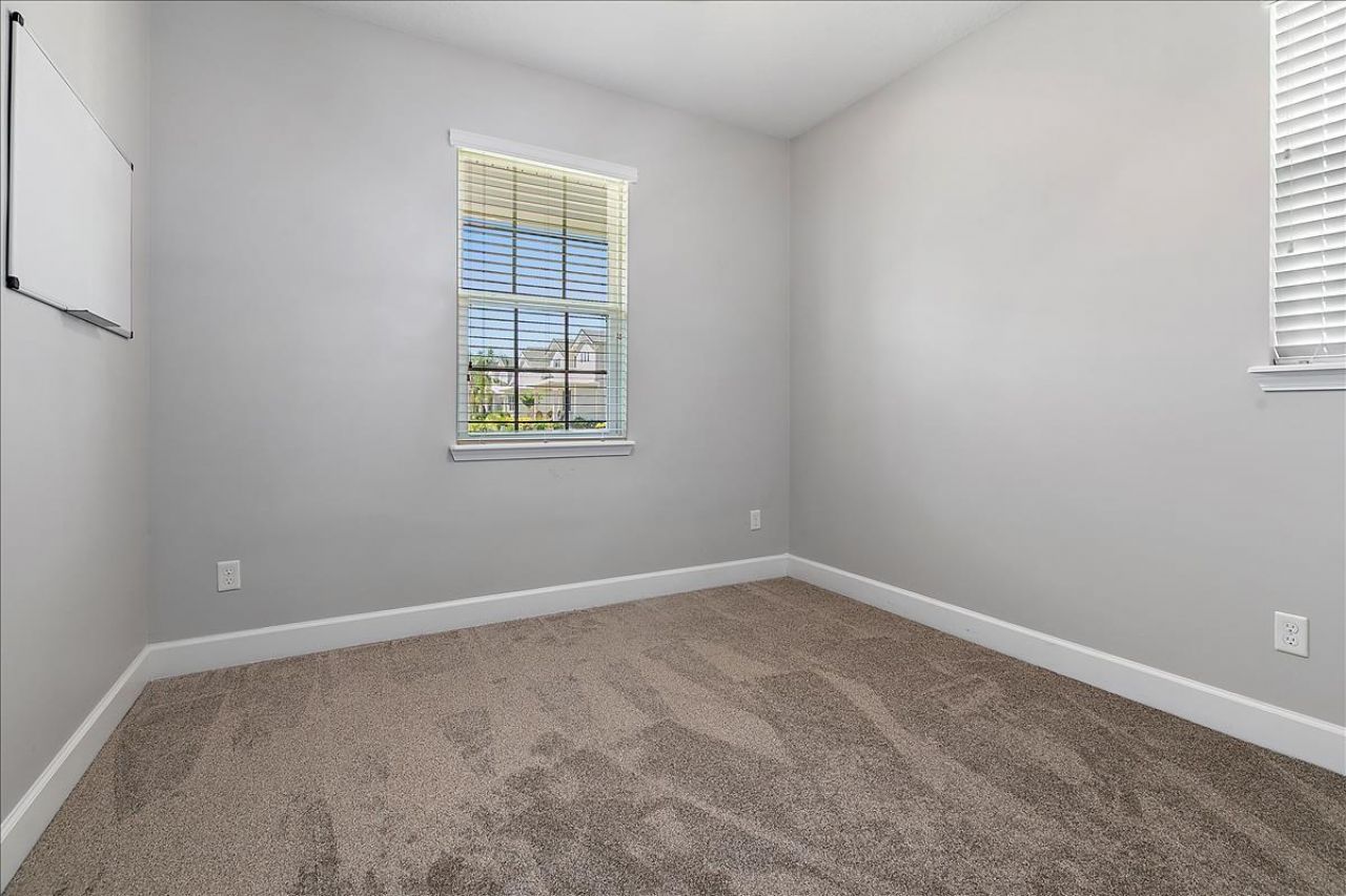 1021 Seaside Drive N, Jacksonville Beach, FL 32250 Photo