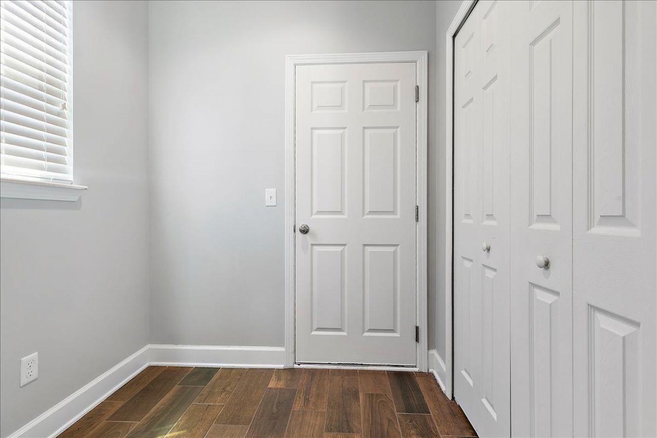 1021 Seaside Drive N, Jacksonville Beach, FL 32250 Photo