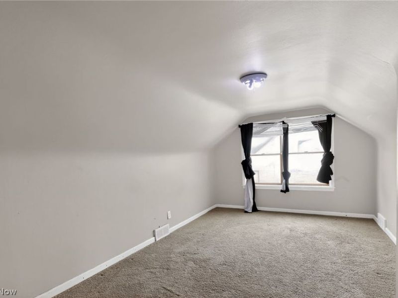 107 Renee Drive, Struthers, OH 44471 Photo 24