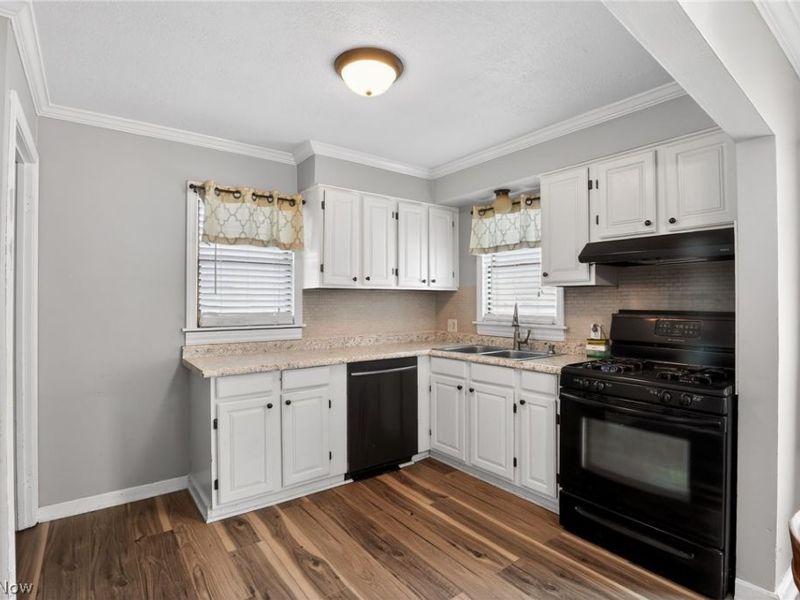 107 Renee Drive, Struthers, OH 44471 Photo 9