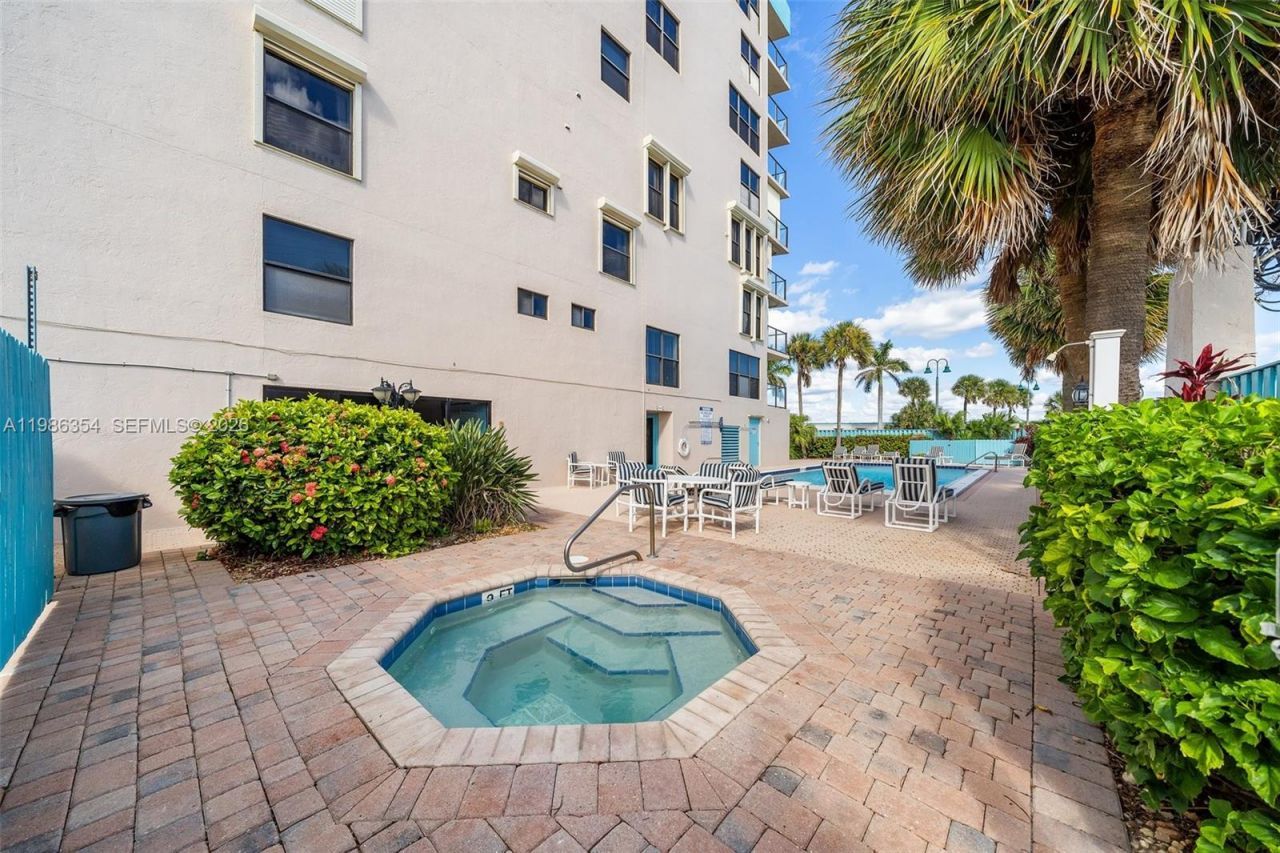 355 E Ocean Dr , Unit 401, Hutchinson Island, FL 34949 Photo