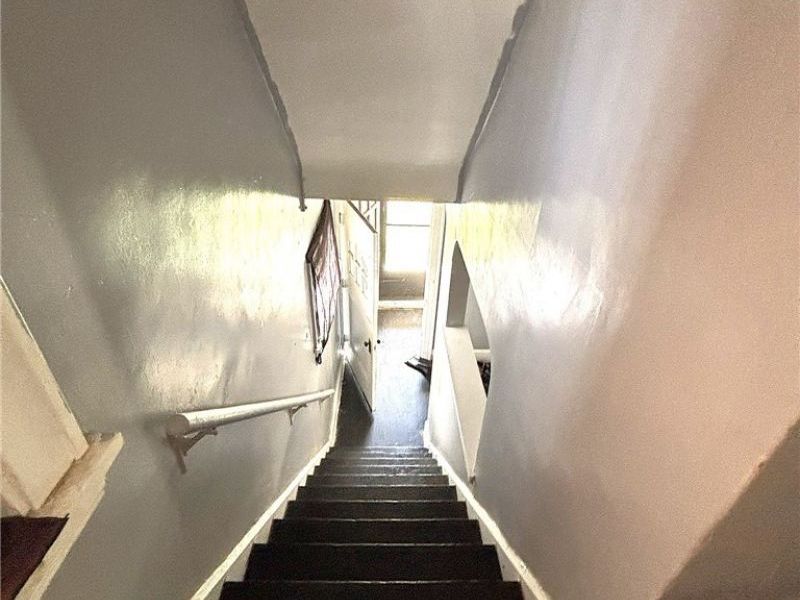 3309 E 137th Street, Cleveland, OH 44108 Photo 13