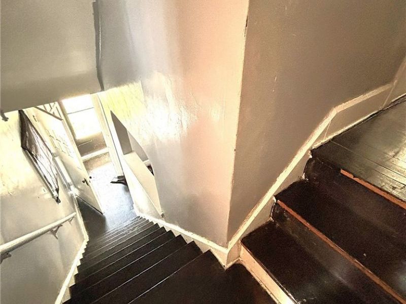 3309 E 137th Street, Cleveland, OH 44108 Photo 14