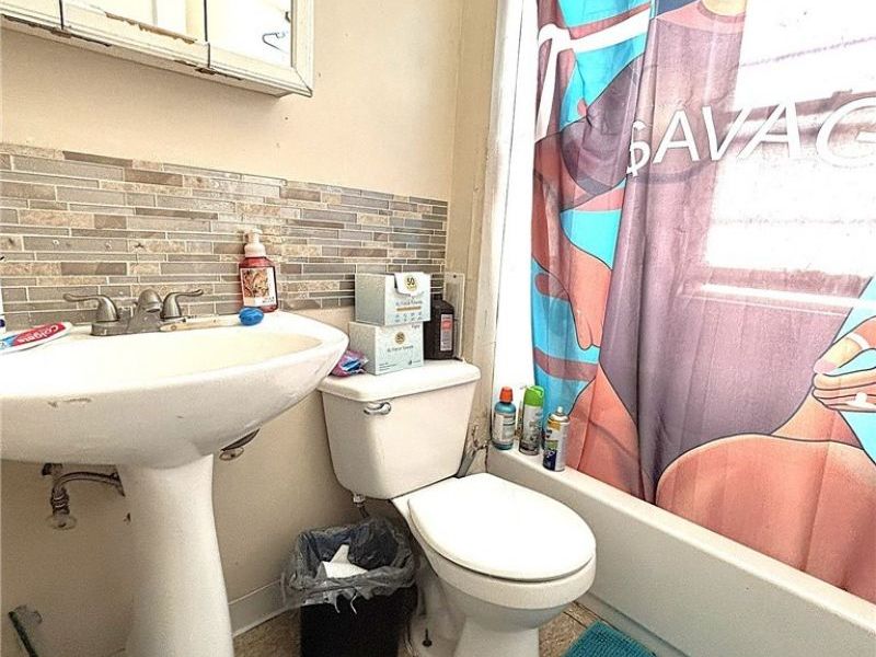 3309 E 137th Street, Cleveland, OH 44108 Photo 17