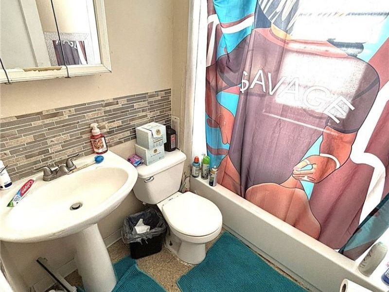 3309 E 137th Street, Cleveland, OH 44108 Photo 18