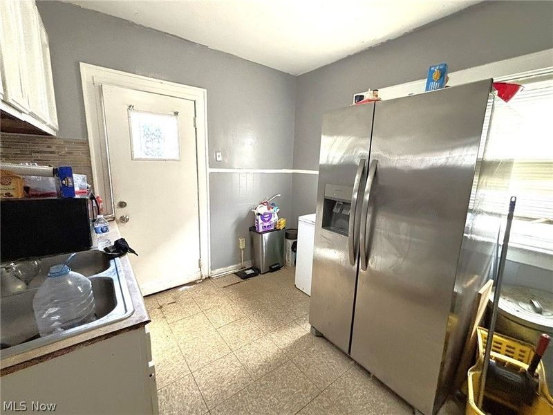 3309 E 137th Street, Cleveland, OH 44108 Photo 5