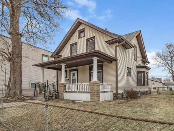 714 Western Avenue N, Saint Paul, MN 55103