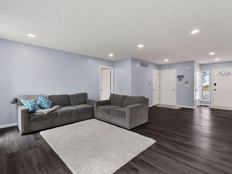 1047 Stone Ring Court, Columbus, OH 43240 Photo 11