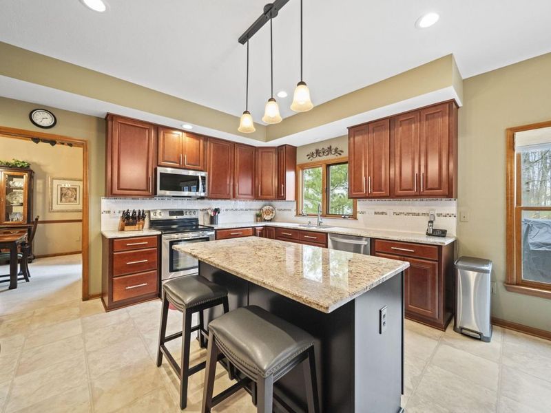 636 Pincay Place, Columbus, OH 43230 Photo 12