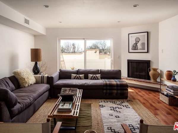 527 E Cypress Avenue, Unit C, Burbank, CA 91501