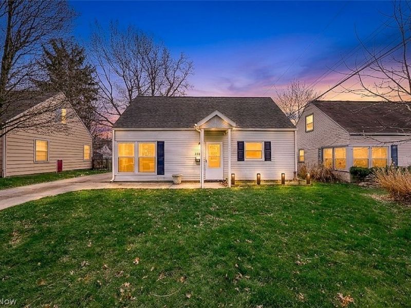 1266 Curtis Avenue, Cuyahoga Falls, OH 44221 Photo 2