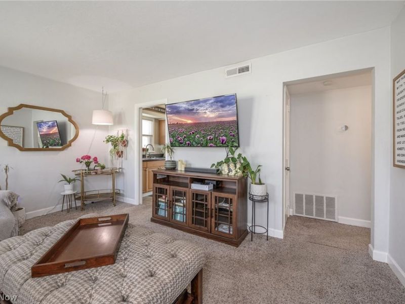 1266 Curtis Avenue, Cuyahoga Falls, OH 44221 Photo 8