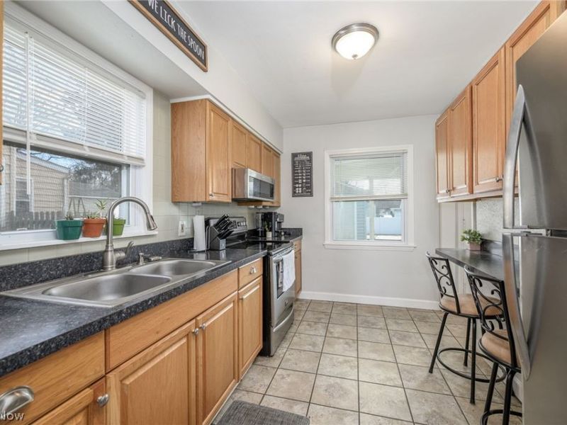 1266 Curtis Avenue, Cuyahoga Falls, OH 44221 Photo 9