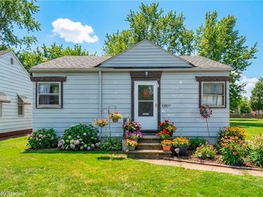12827 Kirton, Cleveland, OH 44135