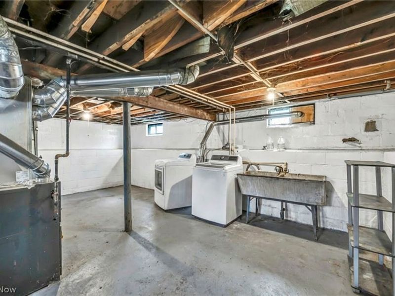 12827 Kirton, Cleveland, OH 44135 Photo 19