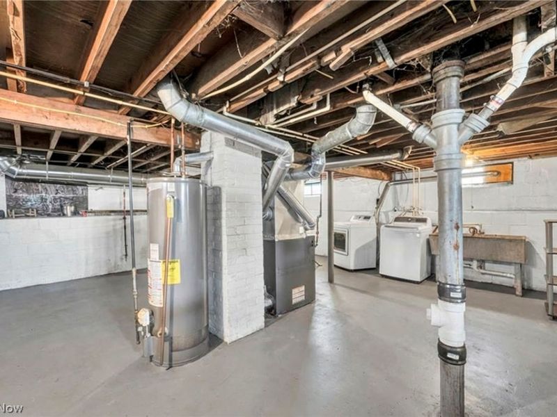 12827 Kirton, Cleveland, OH 44135 Photo 20