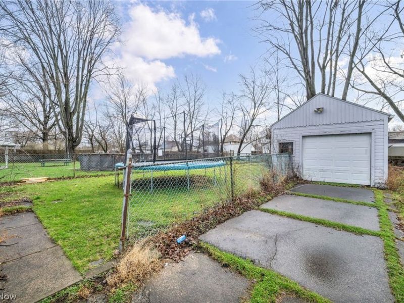 12827 Kirton, Cleveland, OH 44135 Photo 25