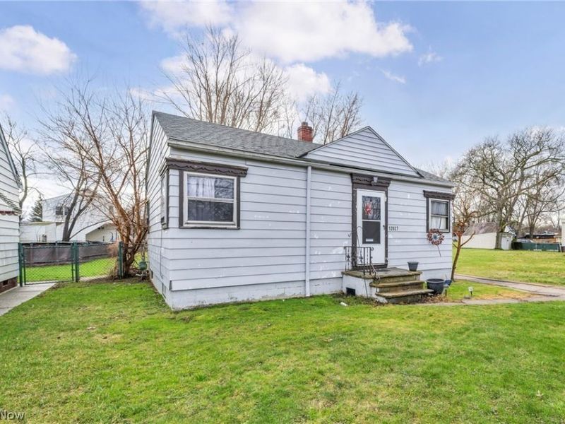 12827 Kirton, Cleveland, OH 44135 Photo 29