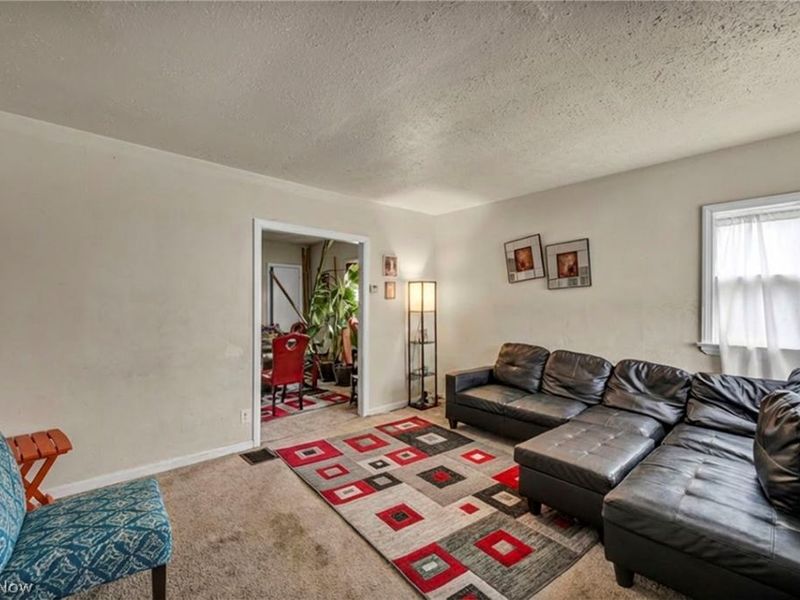 12827 Kirton, Cleveland, OH 44135 Photo 4