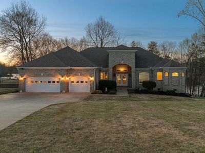 217 Aqua Cove Court , Inman, SC 29349