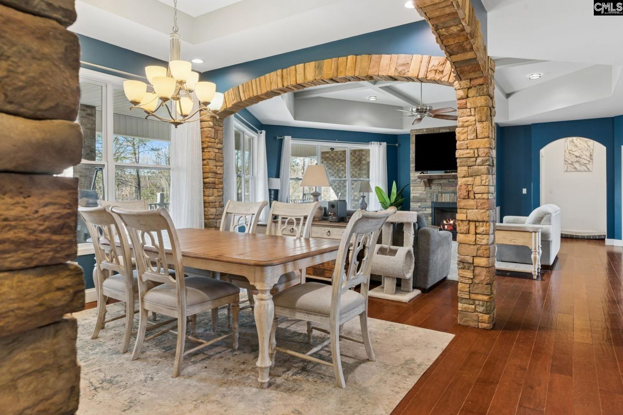 217 Aqua Cove Court  Photo 13