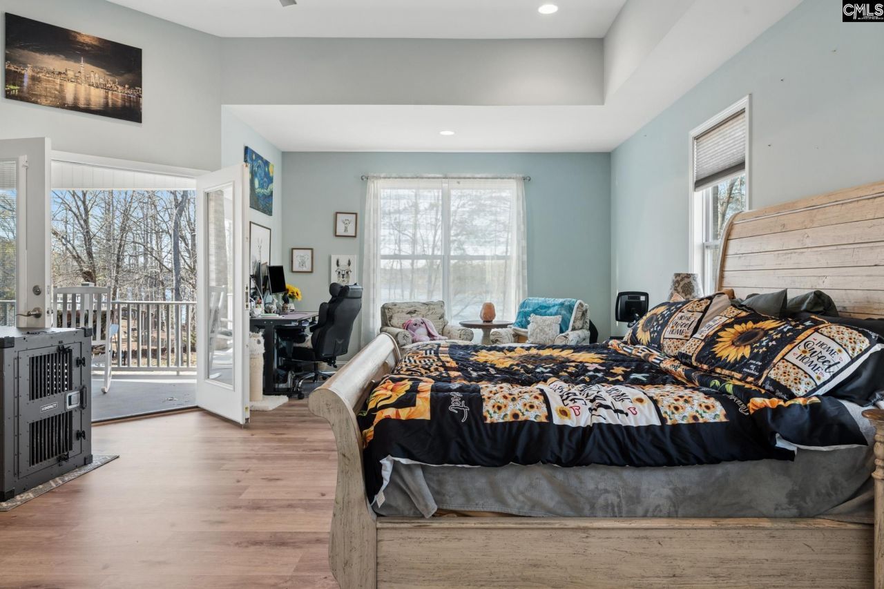 217 Aqua Cove Court  Photo 16