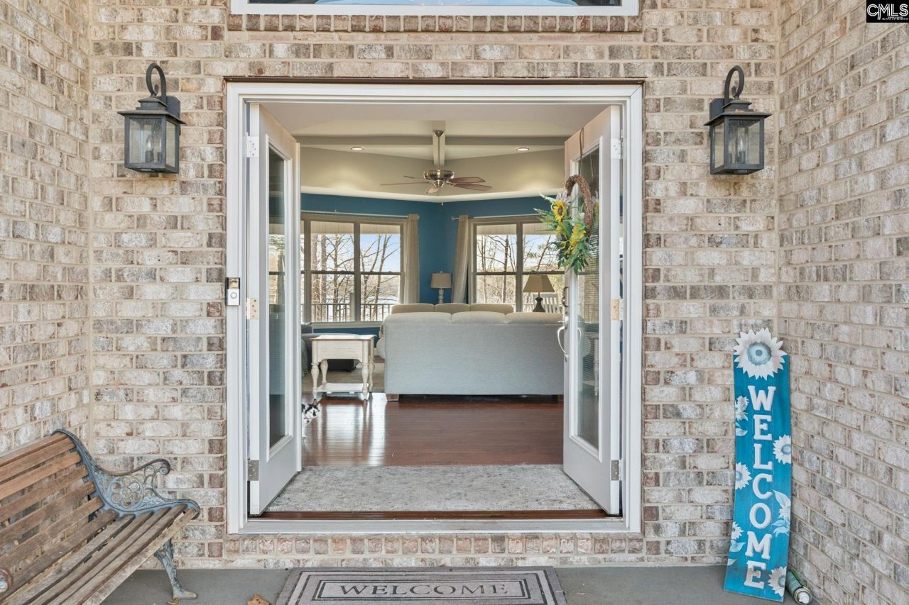 217 Aqua Cove Court  Photo 5